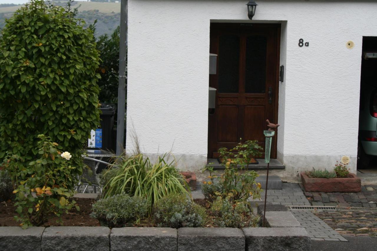 Romantische Ferienwohnung Rheingold 50 Qm Fuer 2 Bis 4 P Bacharach Exterior photo